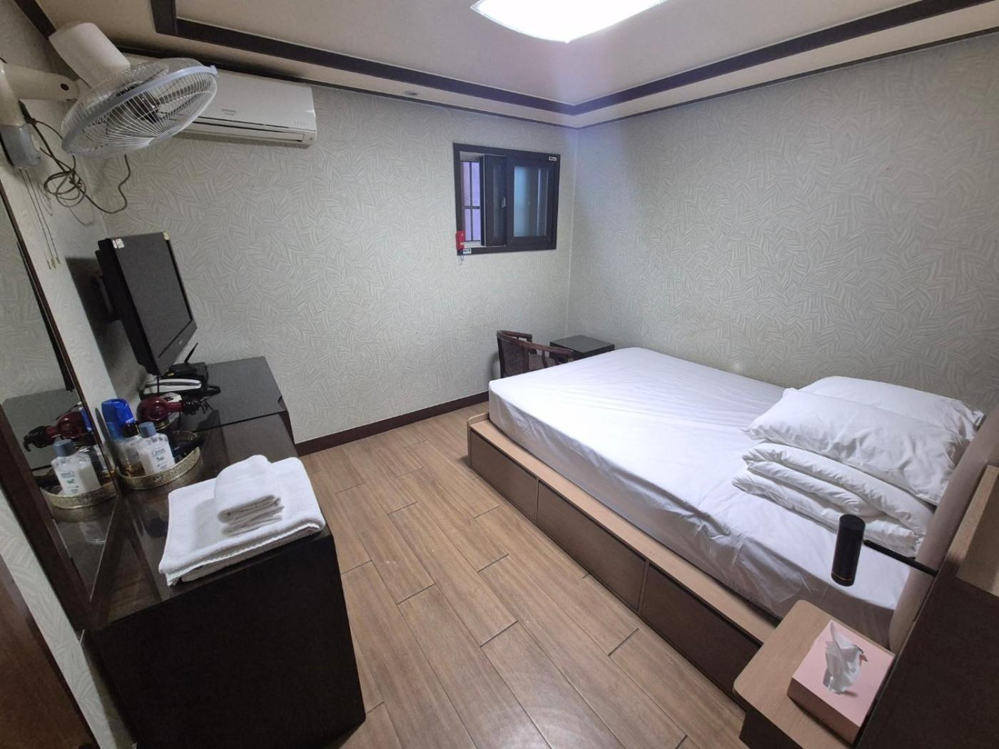 Joyful Stay Сеул Екстер'єр фото