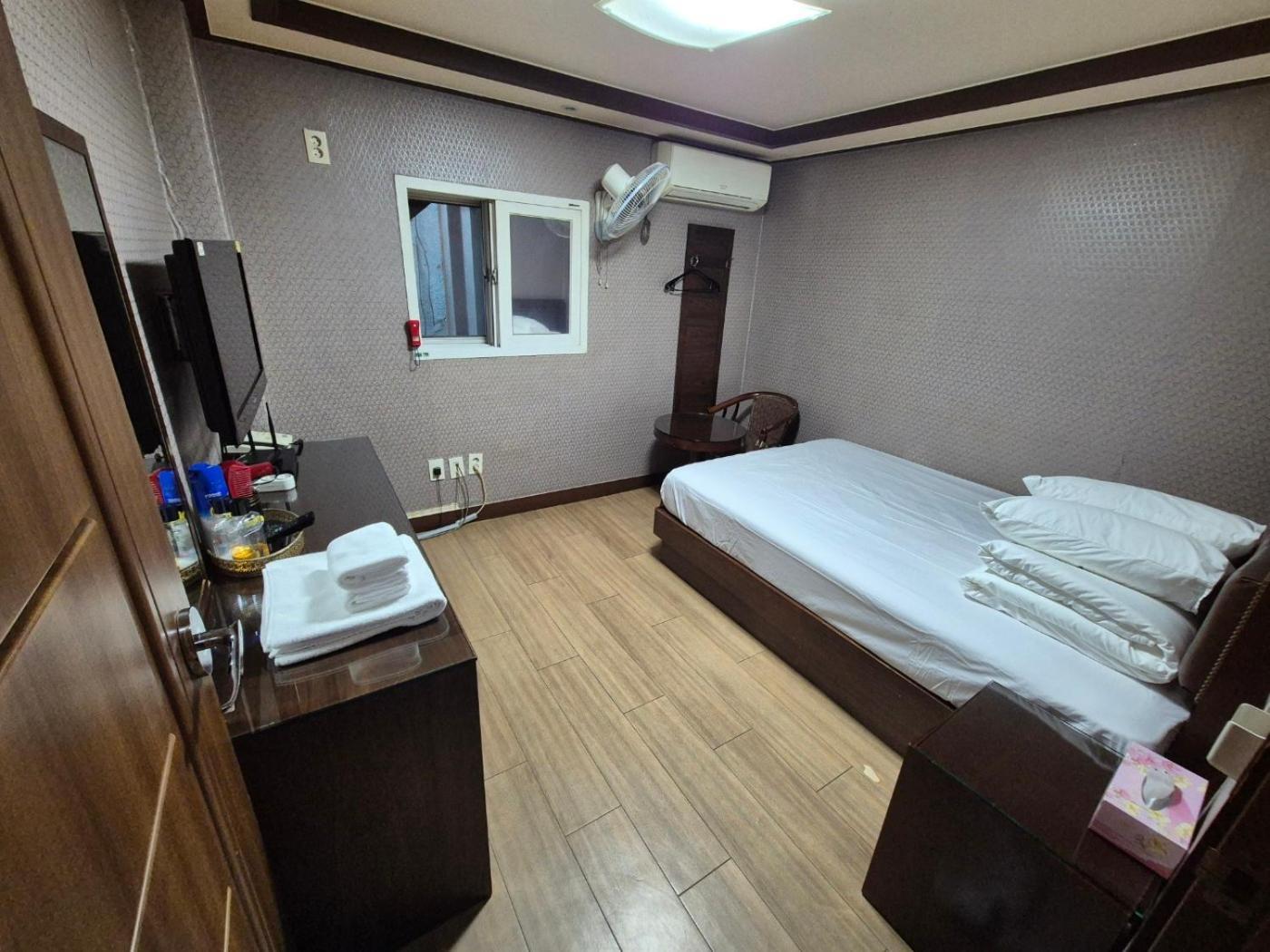 Joyful Stay Сеул Екстер'єр фото