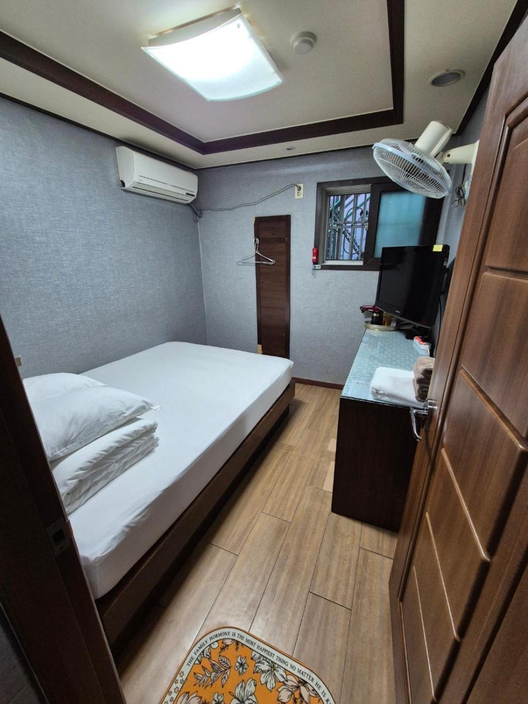 Joyful Stay Сеул Екстер'єр фото